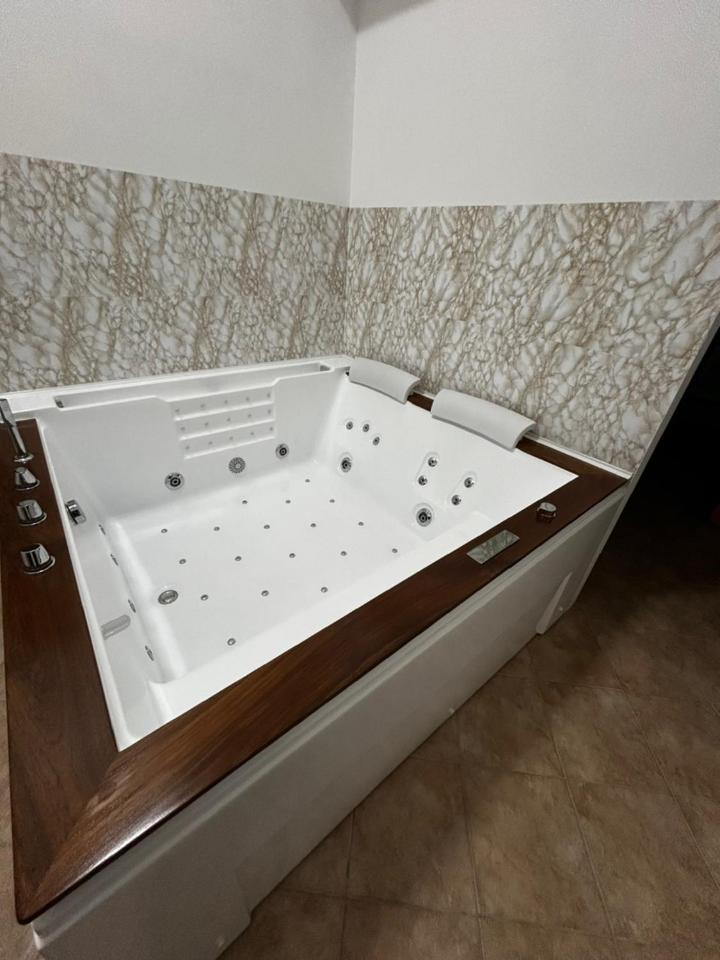 Top Relax Finale Di Pollina 外观 照片