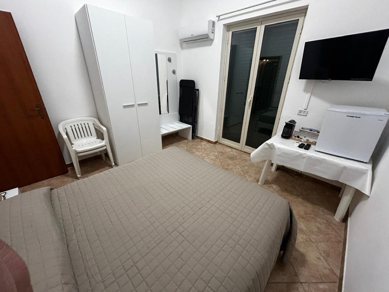 Top Relax Finale Di Pollina 外观 照片